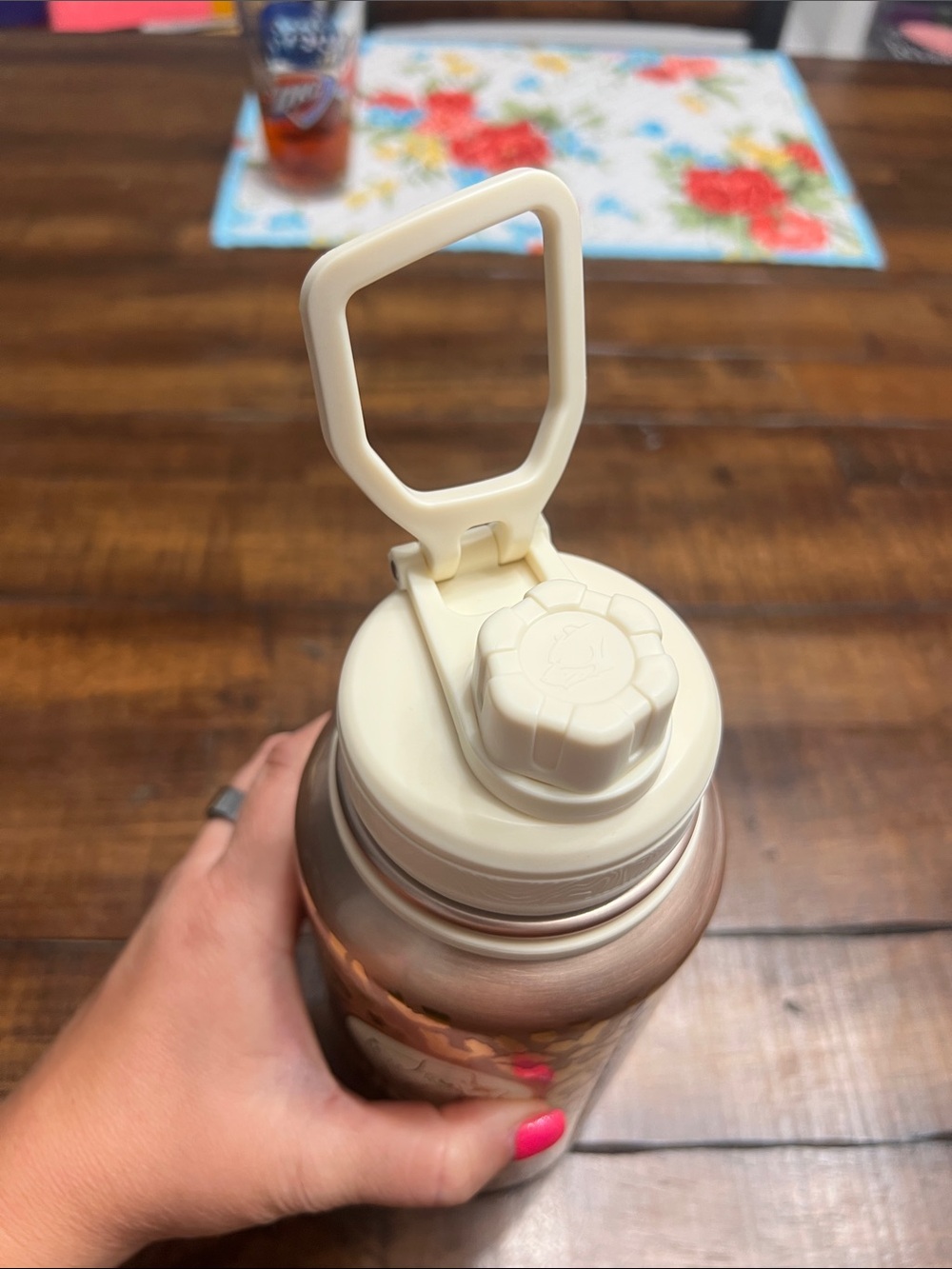 Buc-ee’s water bottle - Picture 2 of 3